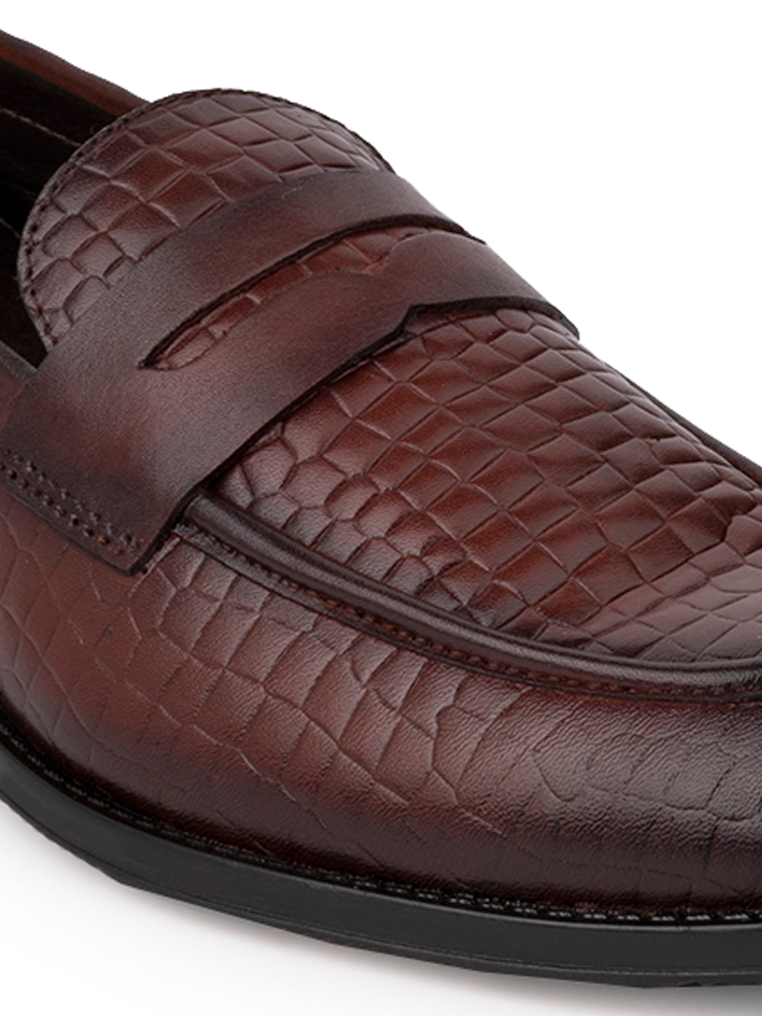 Men Brown Textured Loafers