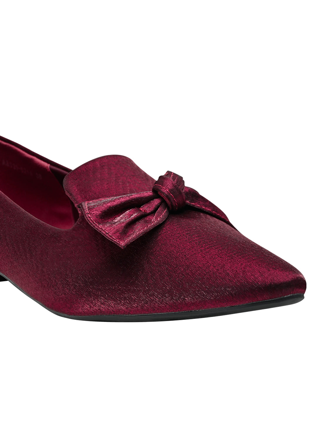 Women Maroon Textured Ballerinas