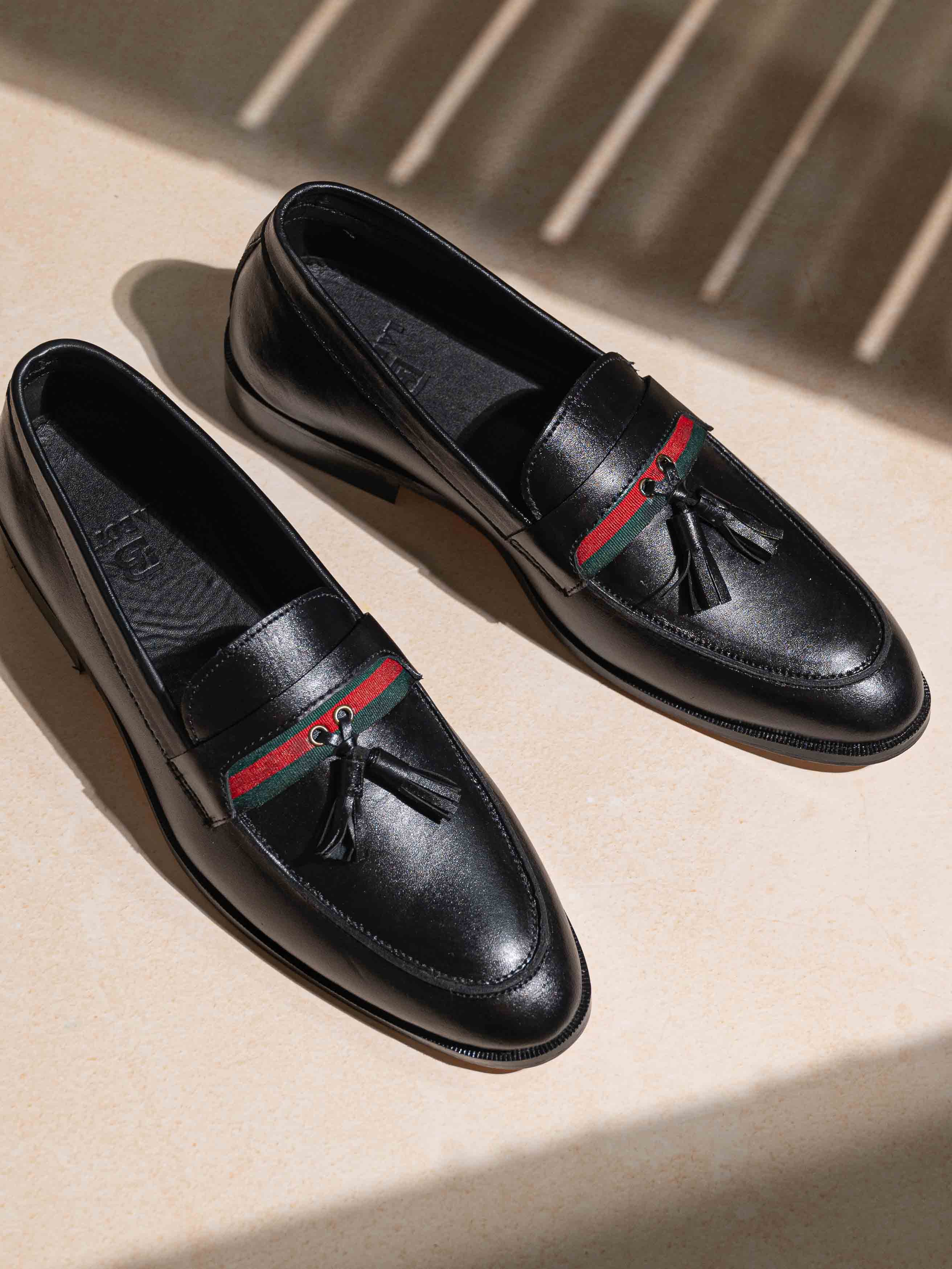 Men Black Solid Tassel Formal Loafers – ShoeTree