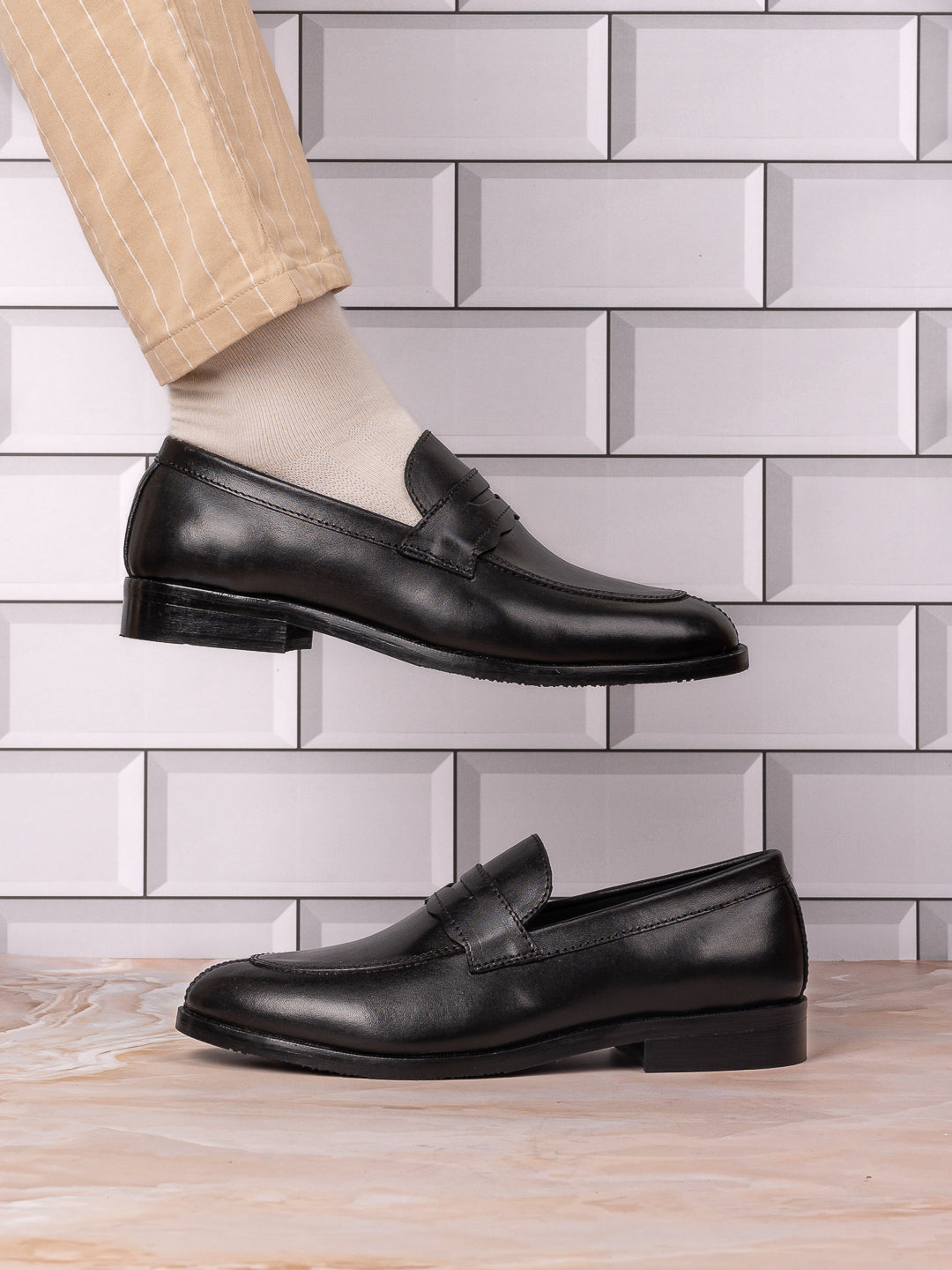 Men Black Solid Formal Loafers - Main Image