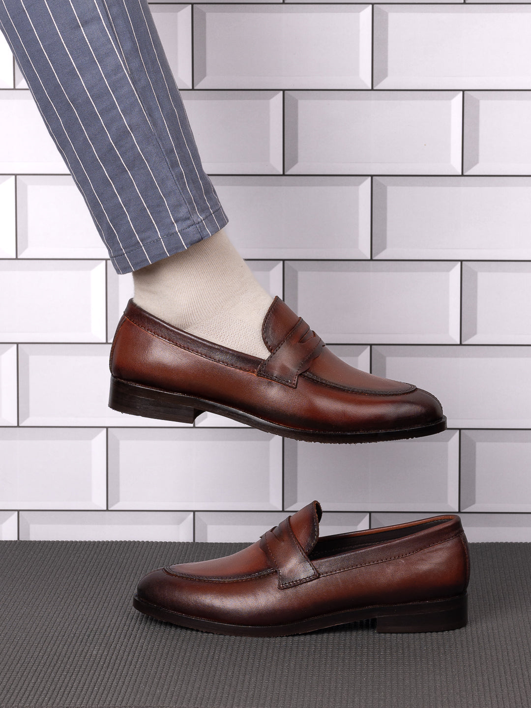 Men Coffee Solid Formal Loafers