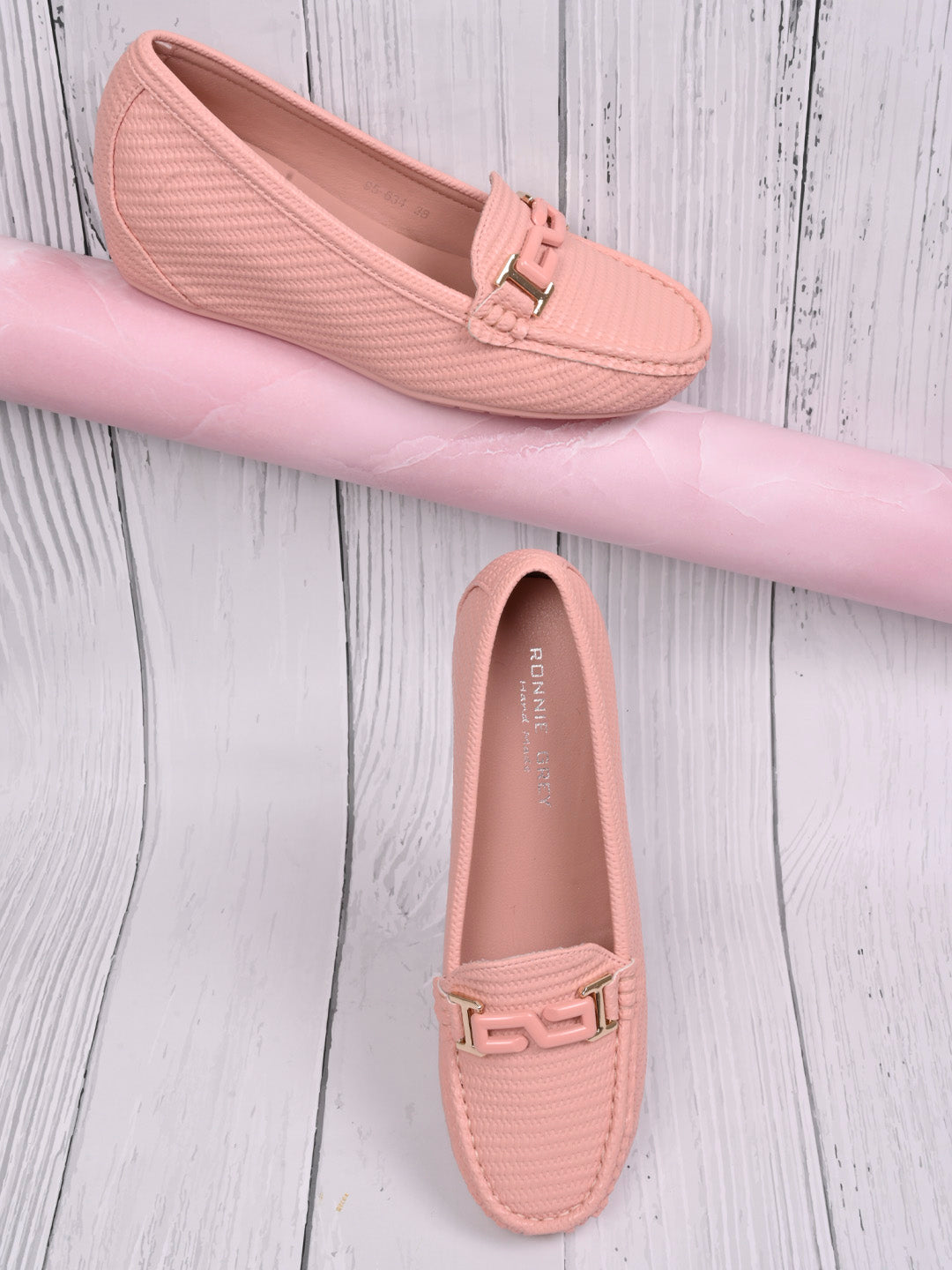 Women Pink Basket Weave Textured Wedge Heel Loafers