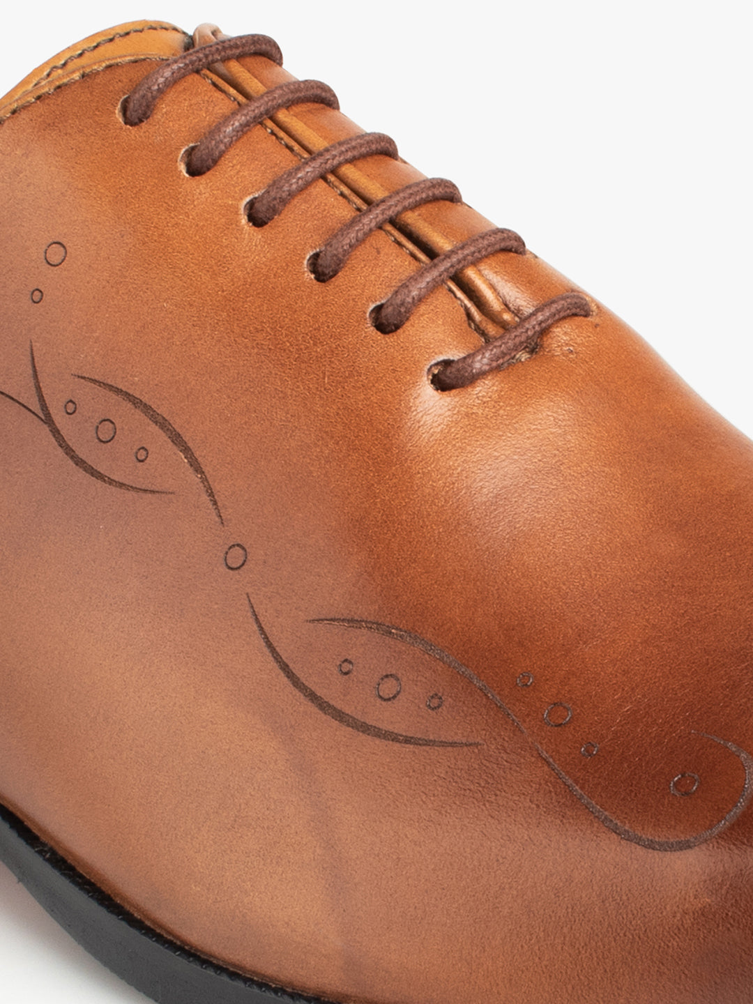 Men Tan Textured Oxford Shoes