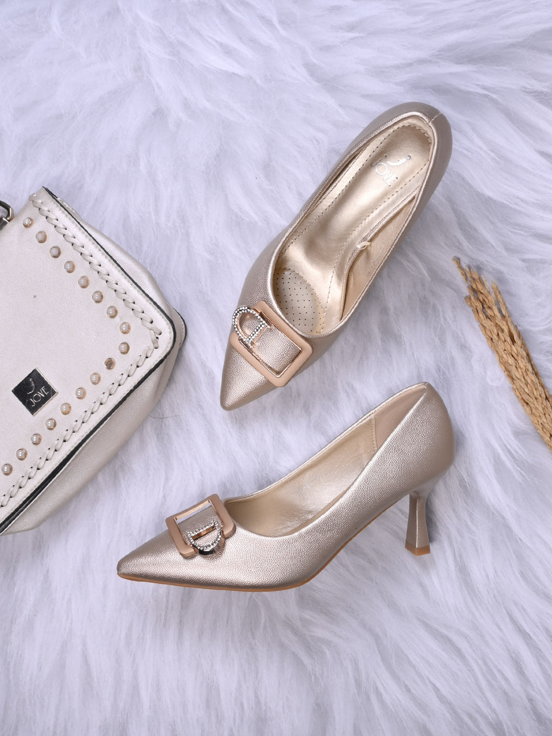 Women, Women Footwear, Gold Pumps