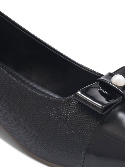 Women Black Solid Bow Ballerinas