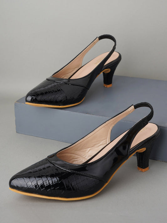 Footwear, Women Footwear, Black Pumps