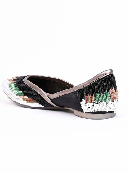 Women, Women Footwear, Black Mojaris