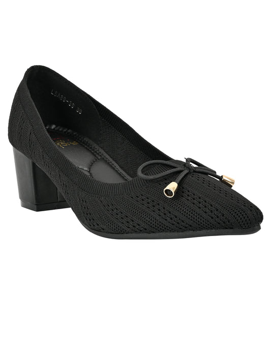 Women Black Woven Design Pumps