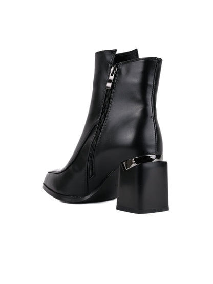 Women, Women Footwear, Black Boots