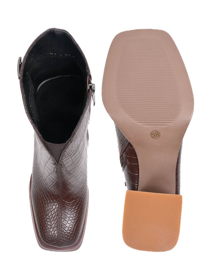 Women, Women Footwear, Brown Boots