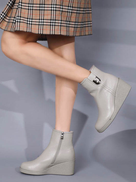 Women, Women Footwear, Beige Boots