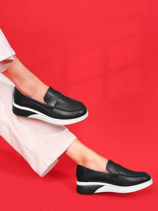 Women, Women Footwear, Black Loafers