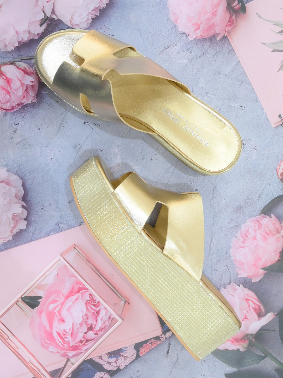 Women, Women Footwear, Gold Sandals