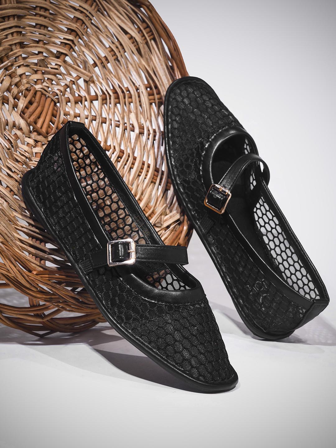 Women, Women Footwear, Black Ballerinas