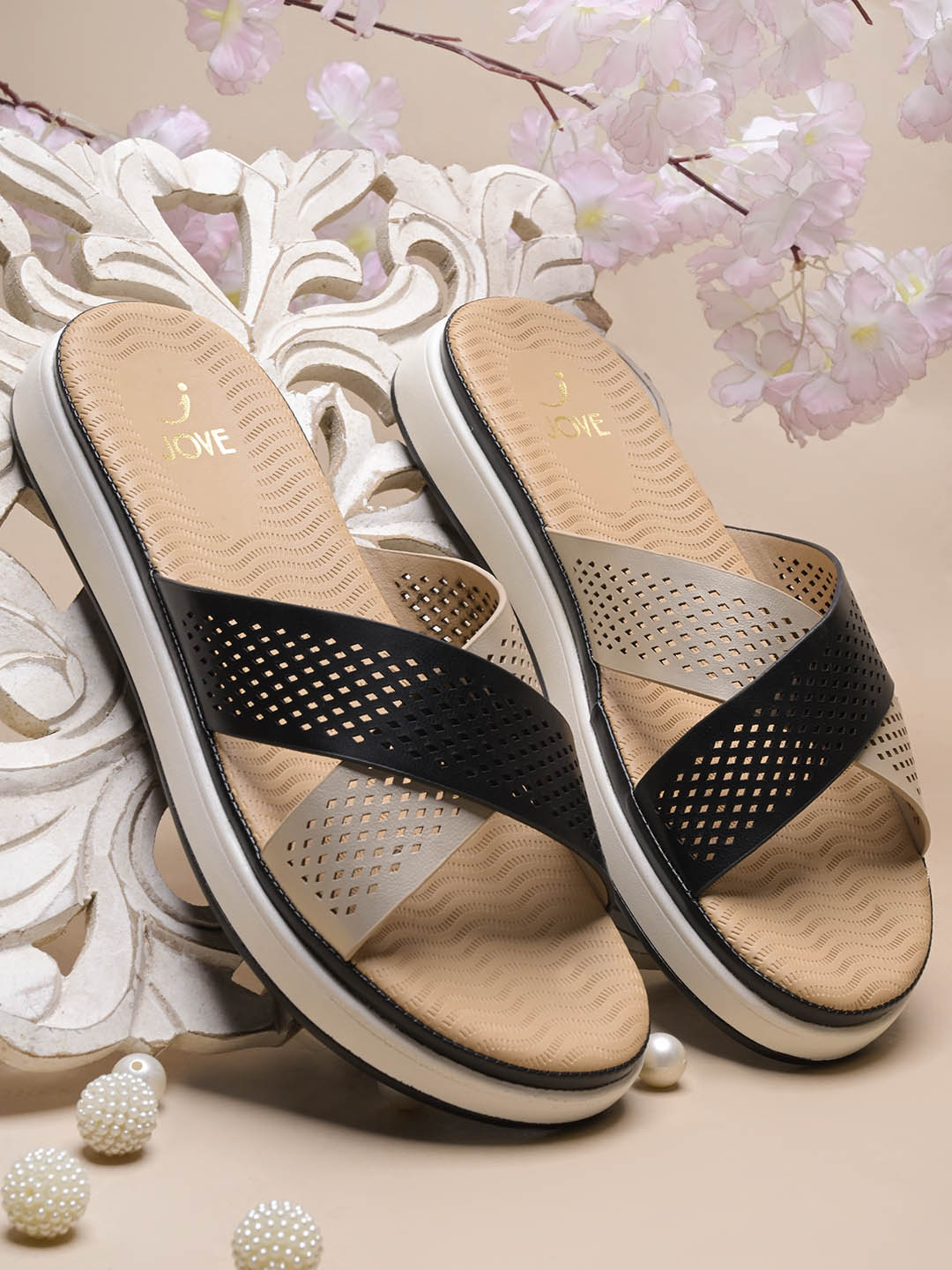 Women, Women Footwear, Black Open Toe Flats