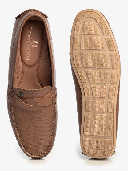 Men Tan Textured Driving Shoes