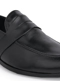 Men Black Solid Loafers
